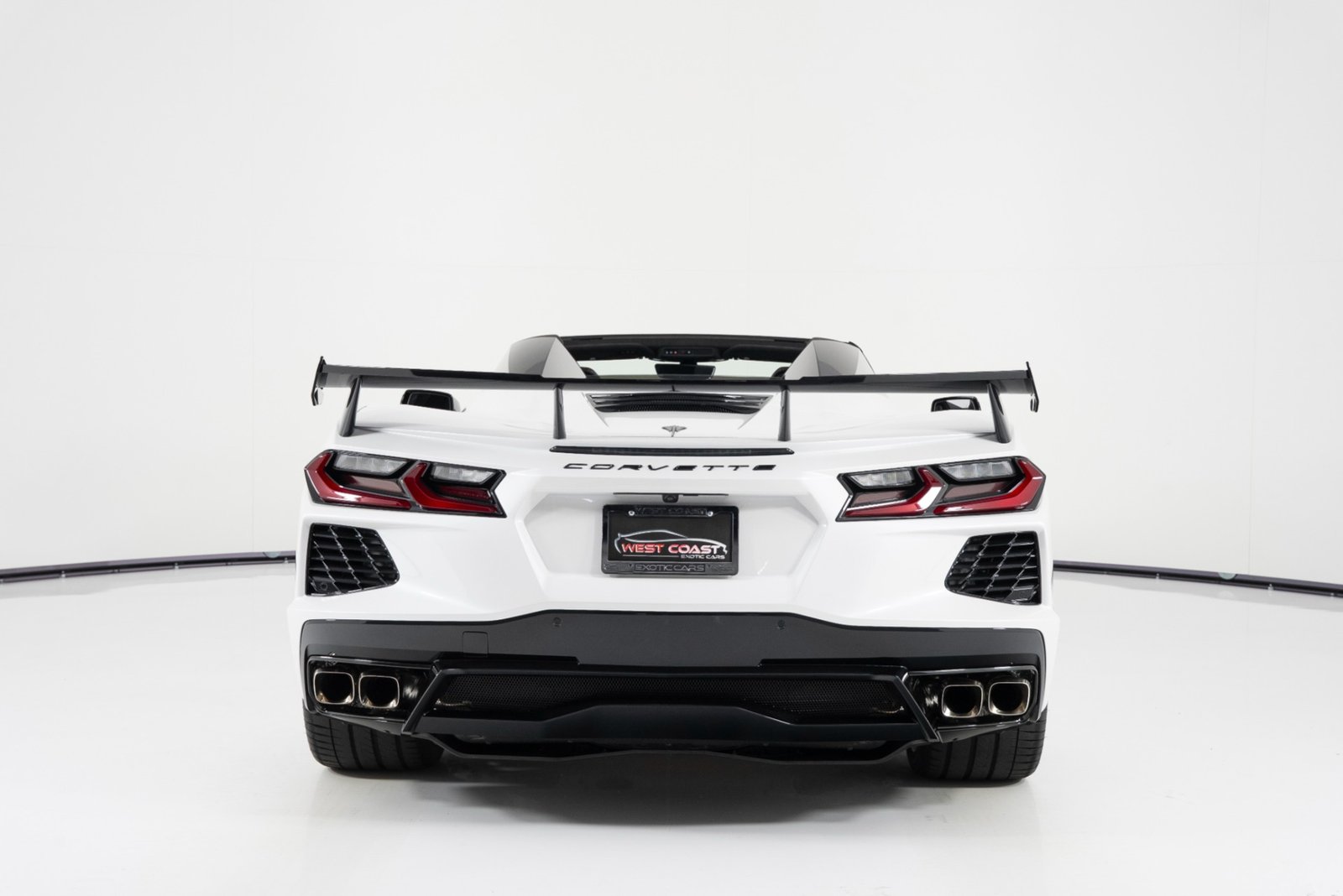 Chevrolet Corvette C8 70th Anniversary 3LT - Image 4