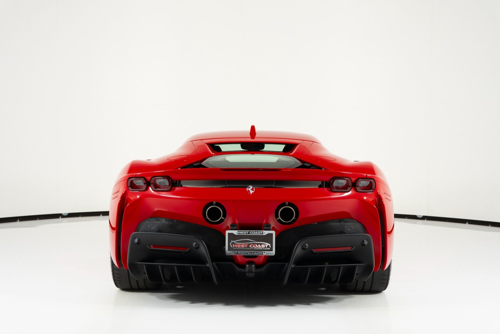 Ferrari SF90 Stradale - Image 5