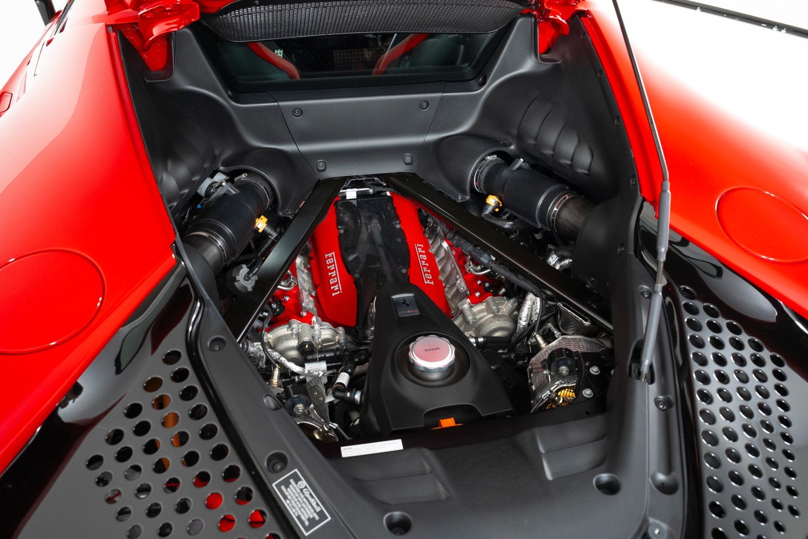 Ferrari SF90 Stradale - Image 9